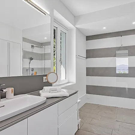 Alessia - 4 Bed With Maggiore View * 斯特雷萨